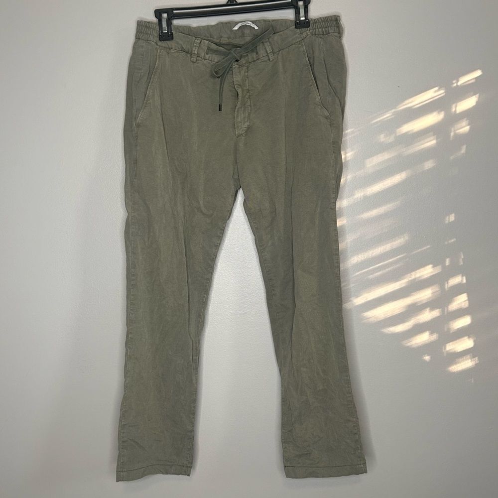 Atelier Munro Chinos